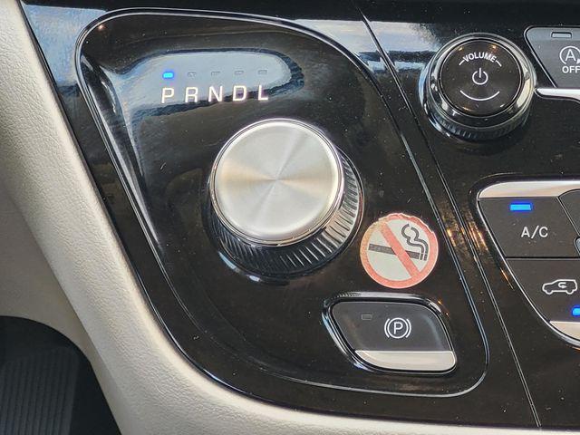 used 2024 Chrysler Pacifica car, priced at $24,500