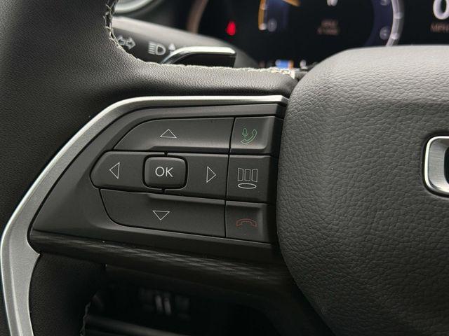 new 2025 Jeep Grand Cherokee car, priced at $40,366