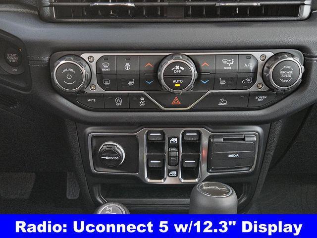 new 2025 Jeep Gladiator car, priced at $44,124