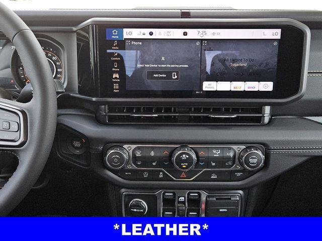 new 2025 Jeep Gladiator car, priced at $44,124