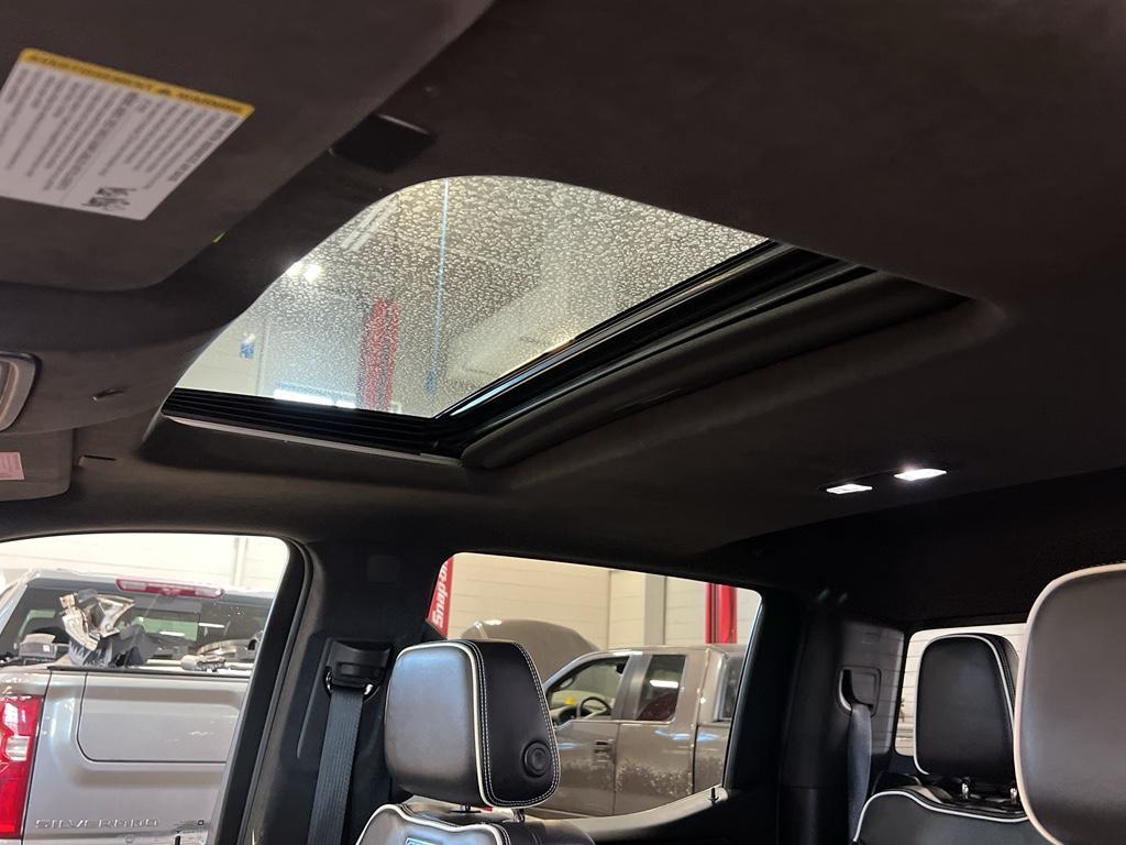 used 2022 GMC Sierra 1500 car, priced at $46,595