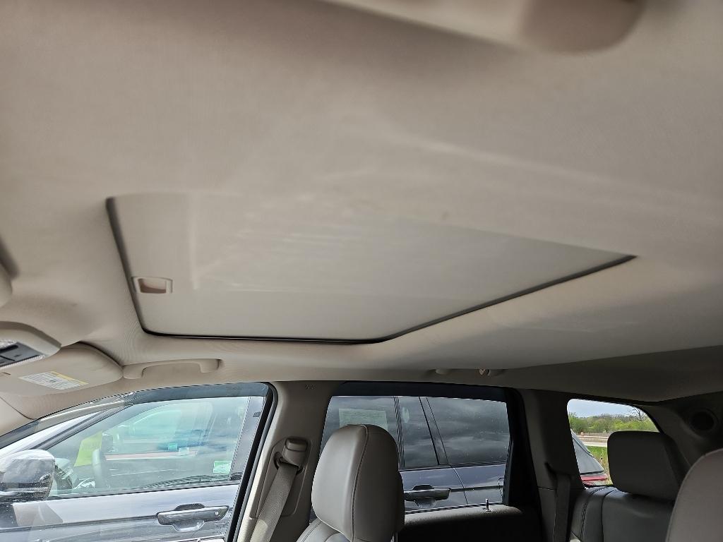 used 2011 Jeep Grand Cherokee car, priced at $10,995