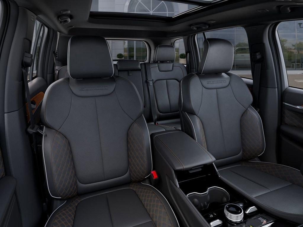 new 2026 Jeep Grand Cherokee car, priced at $63,999