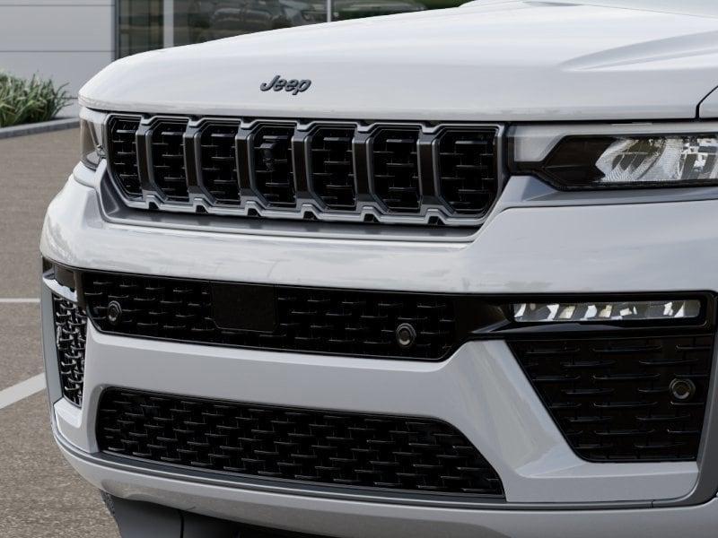 new 2026 Jeep Grand Cherokee car, priced at $63,999