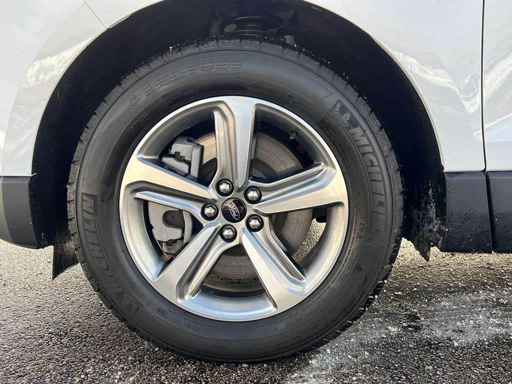 used 2024 Ford Edge car, priced at $27,990