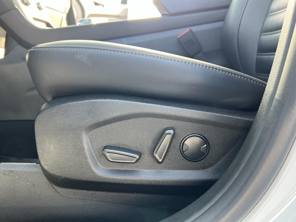 used 2024 Ford Edge car, priced at $27,990