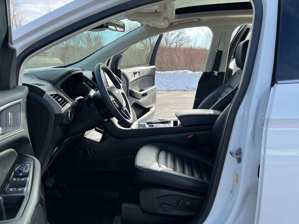 used 2024 Ford Edge car, priced at $27,990