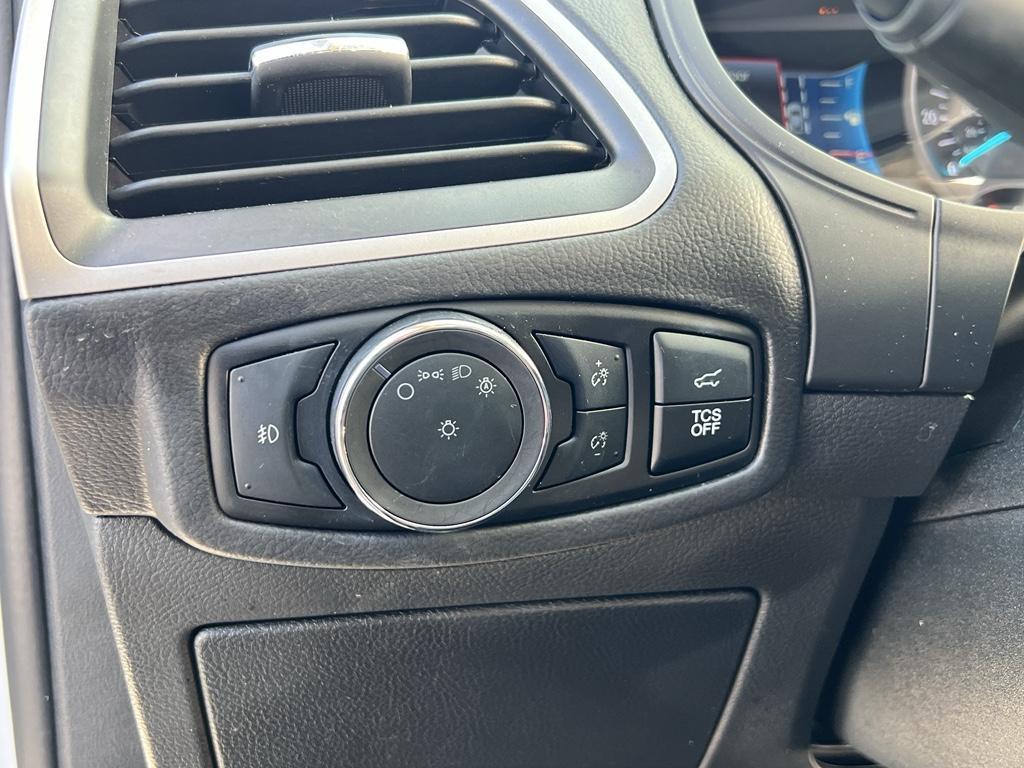 used 2024 Ford Edge car, priced at $27,990