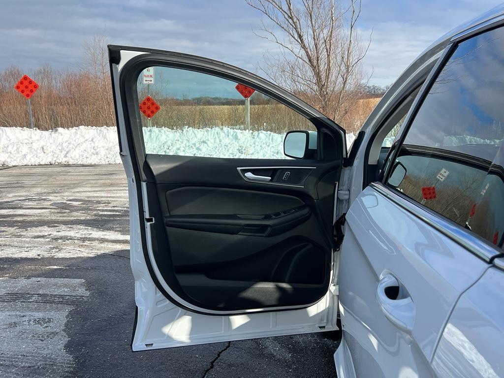 used 2024 Ford Edge car, priced at $27,990