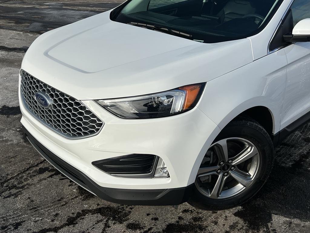 used 2024 Ford Edge car, priced at $27,990