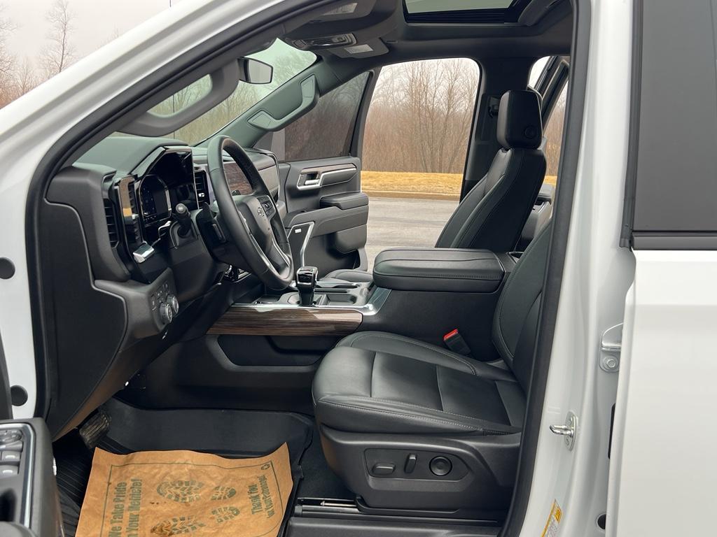 used 2024 Chevrolet Silverado 1500 car, priced at $50,695