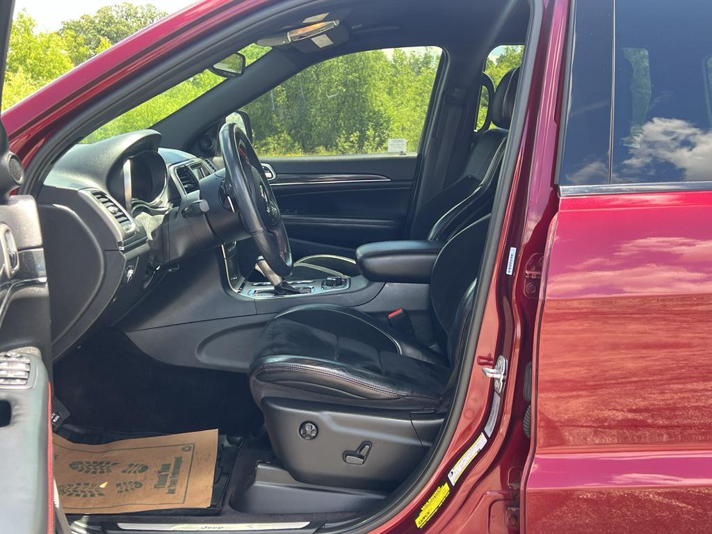 used 2017 Jeep Grand Cherokee car, priced at $17,594