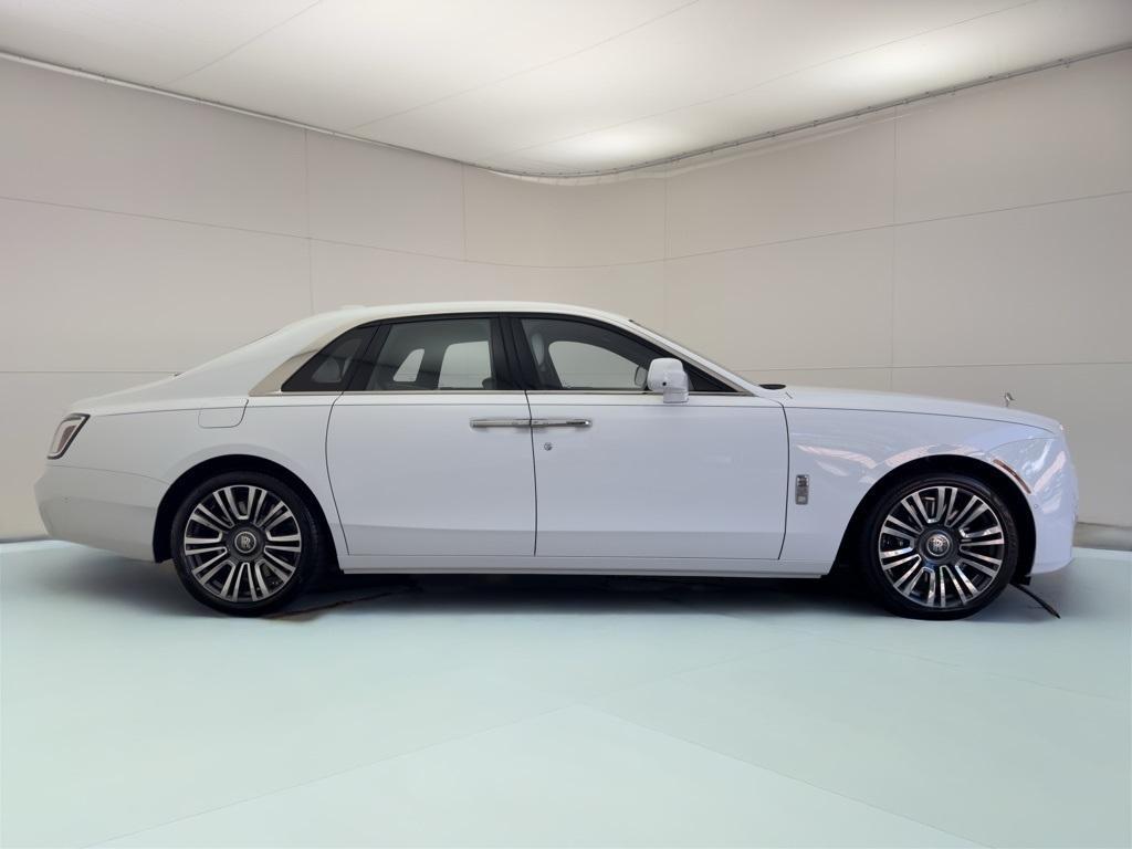 new 2025 Rolls-Royce Ghost car, priced at $430,425