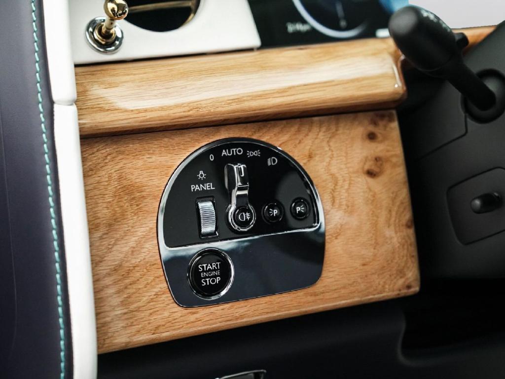 new 2026 Rolls-Royce Phantom car, priced at $703,498