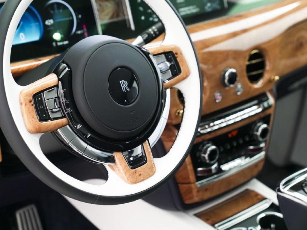 new 2026 Rolls-Royce Phantom car, priced at $703,498