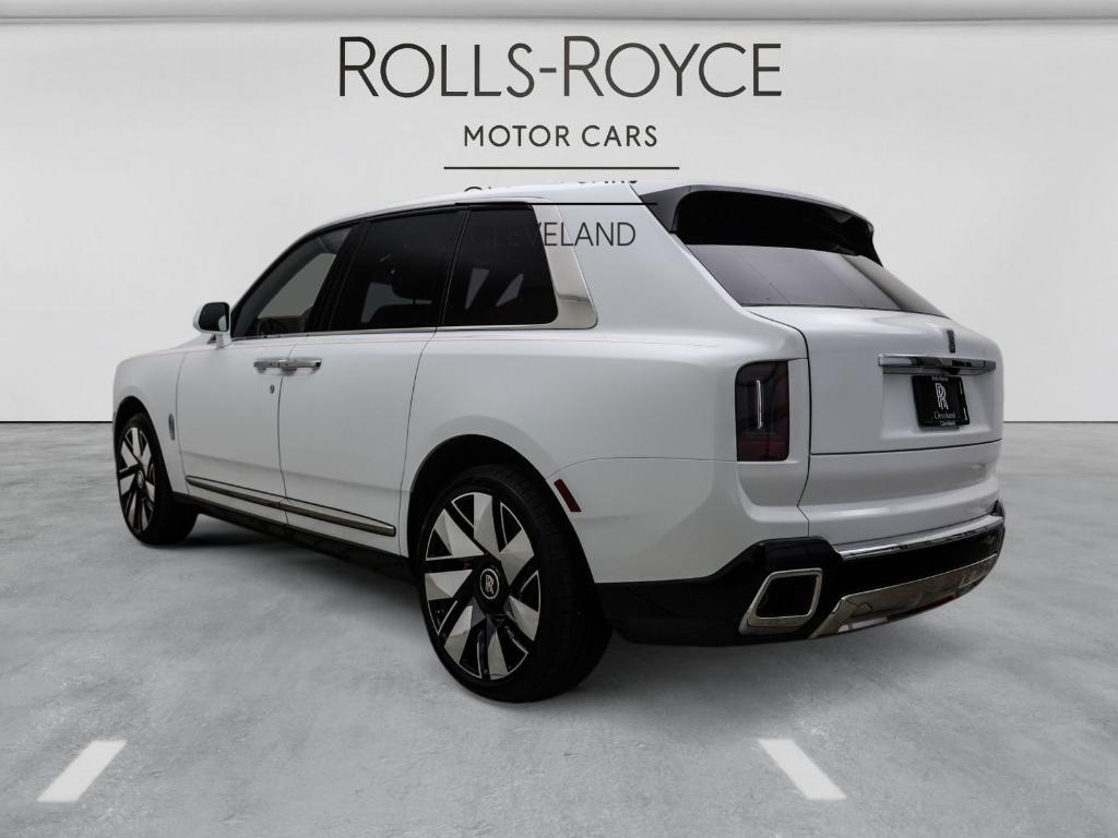 new 2026 Rolls-Royce Cullinan car, priced at $541,098