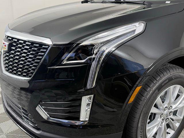 new 2026 Cadillac XT5 car, priced at $50,565