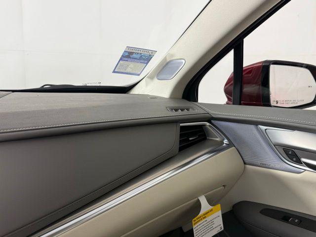 new 2025 Cadillac XT5 car, priced at $57,189