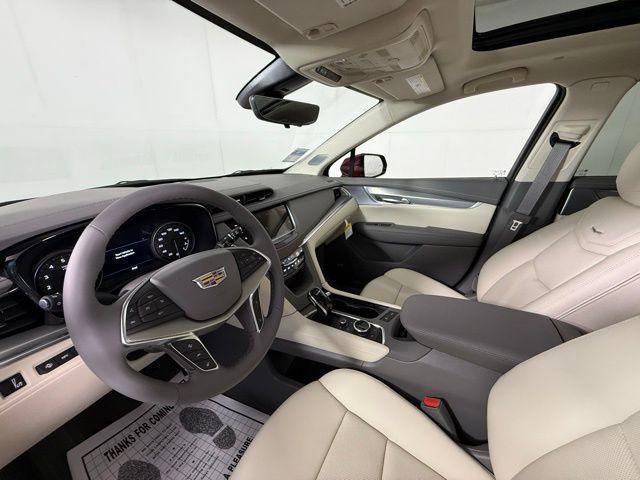 new 2025 Cadillac XT5 car, priced at $57,189