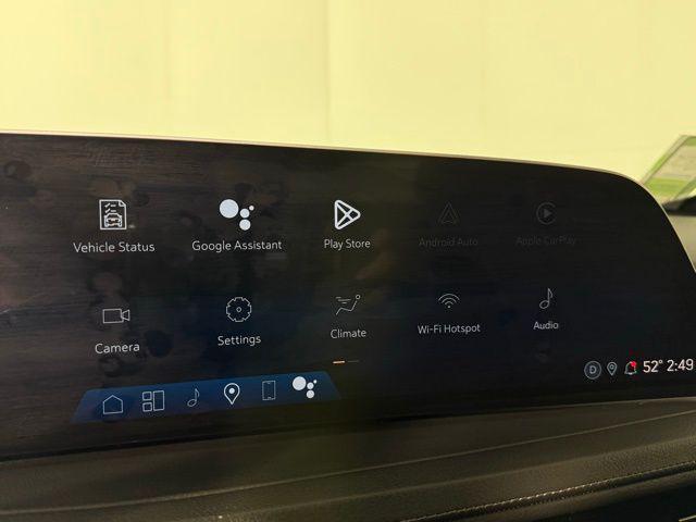 used 2025 Cadillac XT4 car, priced at $36,999