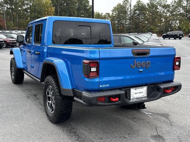new 2025 Jeep Gladiator car, priced at $52,390