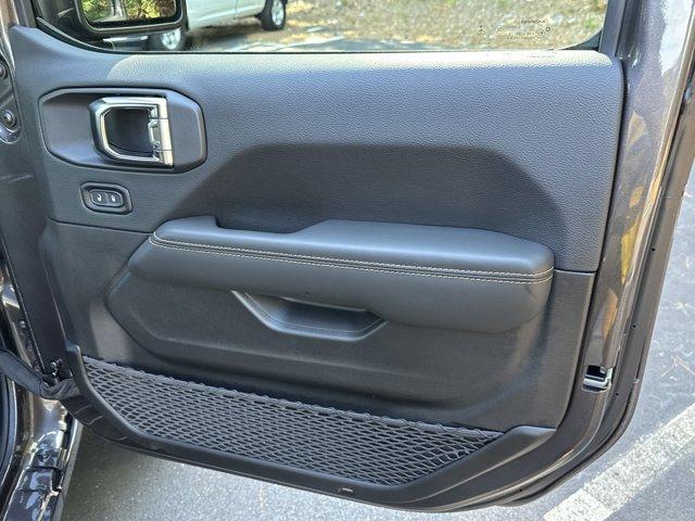 new 2025 Jeep Wrangler car, priced at $50,088