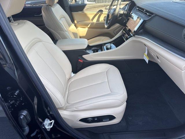 new 2026 Jeep Grand Cherokee car, priced at $46,495