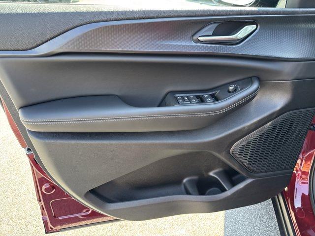 new 2025 Jeep Grand Cherokee L car, priced at $33,895