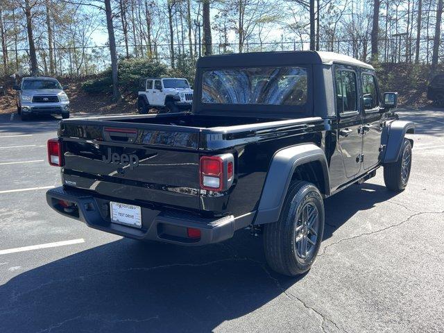new 2026 Jeep Gladiator car, priced at $39,243