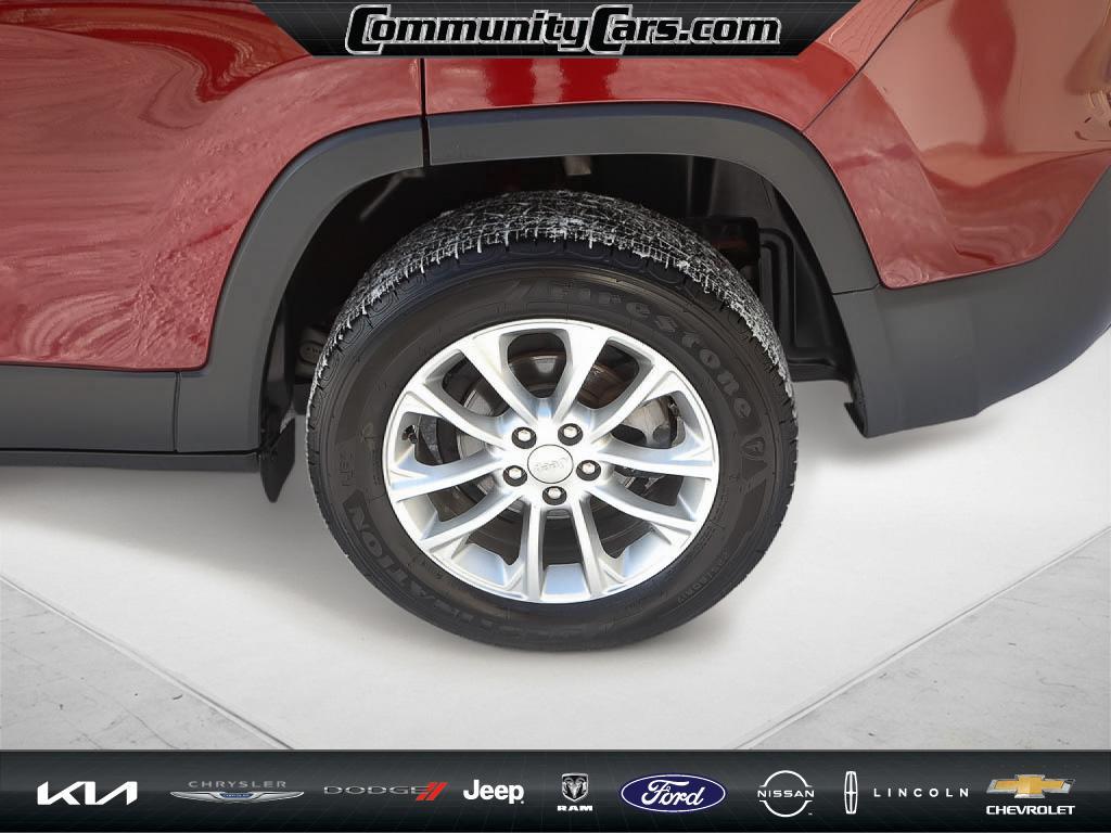 used 2019 Jeep Cherokee car, priced at $13,500