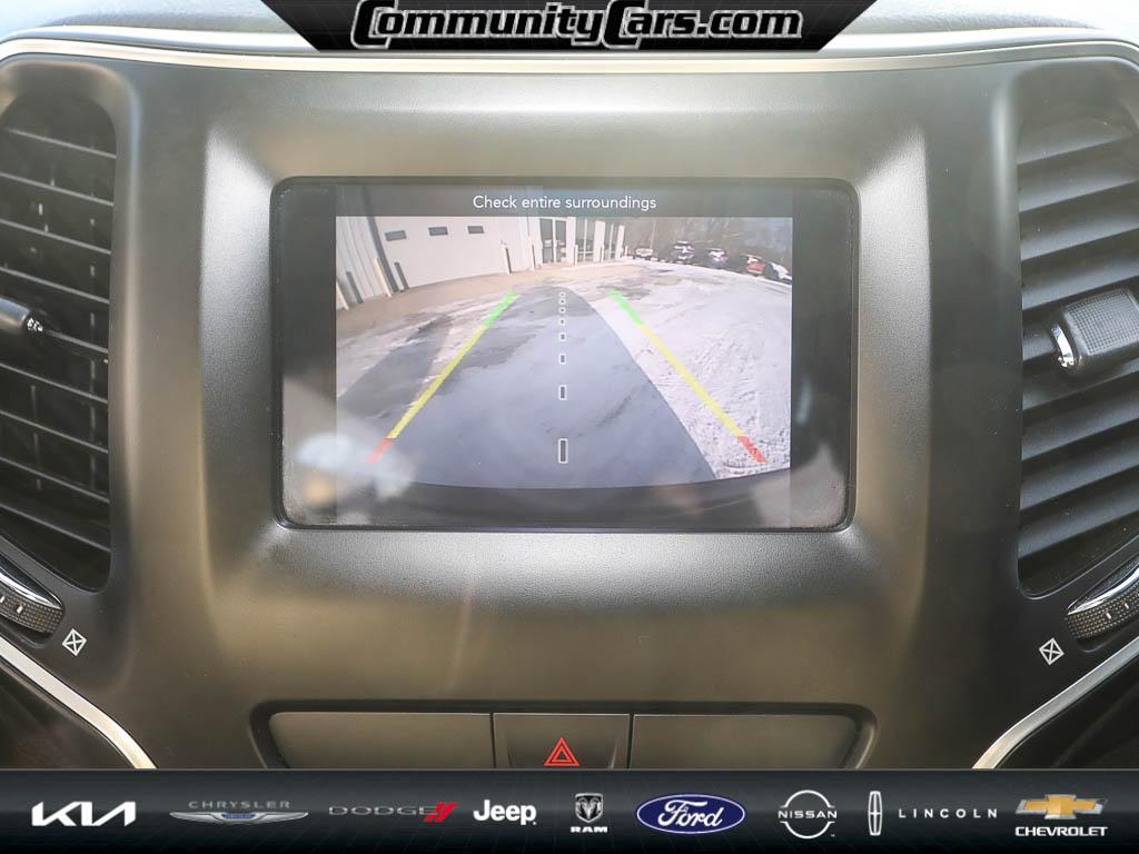 used 2019 Jeep Cherokee car, priced at $13,500