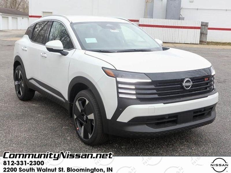 new 2025 Nissan Kicks car, priced at $25,367