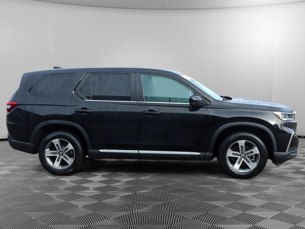 used 2023 Honda Pilot car, priced at $34,000