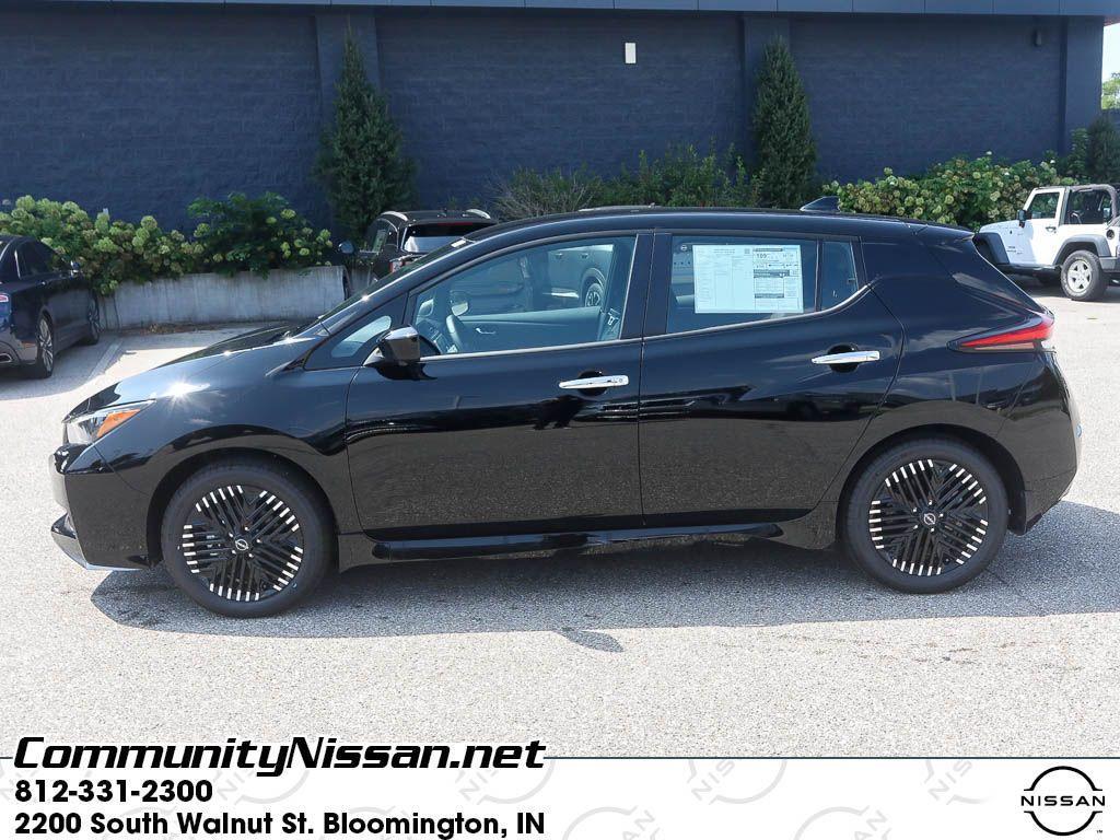 new 2025 Nissan Leaf car, priced at $28,680