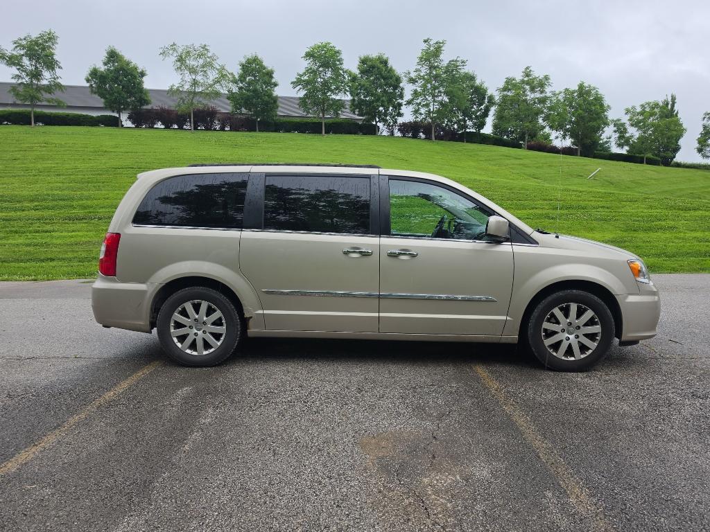 used 2015 Chrysler Town & Country car, priced at $7,137