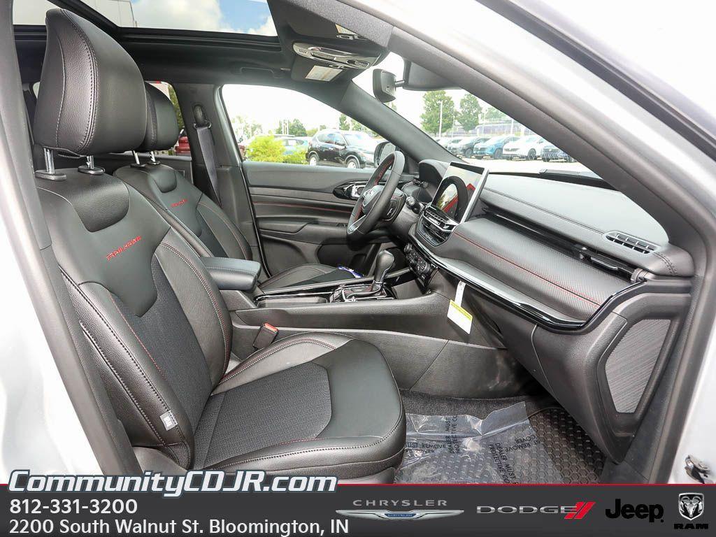 new 2025 Jeep Compass car, priced at $36,000