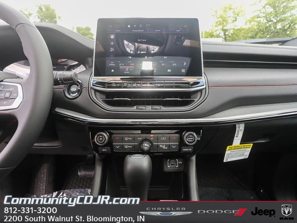 new 2025 Jeep Compass car, priced at $36,000