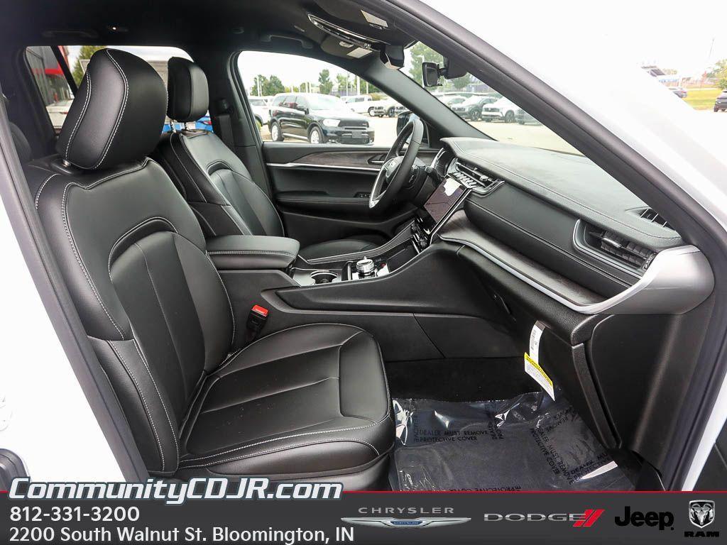 new 2025 Jeep Grand Cherokee car, priced at $46,350