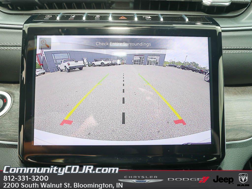 new 2025 Jeep Grand Cherokee car, priced at $46,350