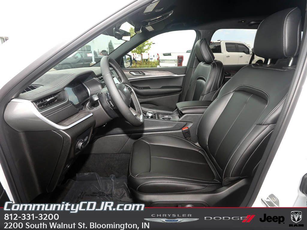 new 2025 Jeep Grand Cherokee car, priced at $46,350