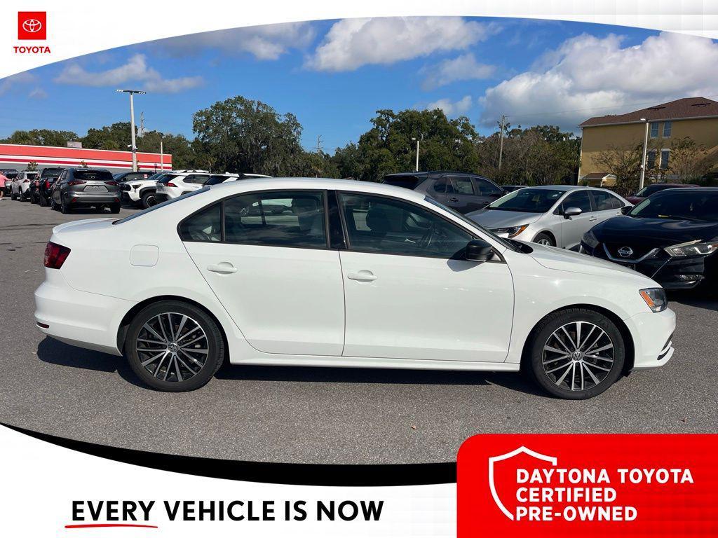 used 2015 Volkswagen Jetta car, priced at $10,000