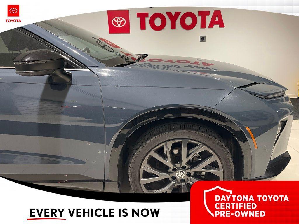 used 2025 Toyota Crown Signia car