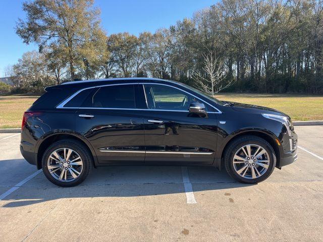 new 2026 Cadillac XT5 car, priced at $55,894