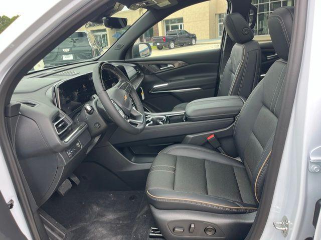 new 2026 Chevrolet Traverse car, priced at $55,534