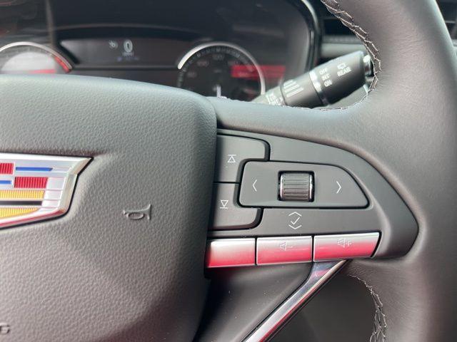 new 2025 Cadillac XT6 car, priced at $48,435