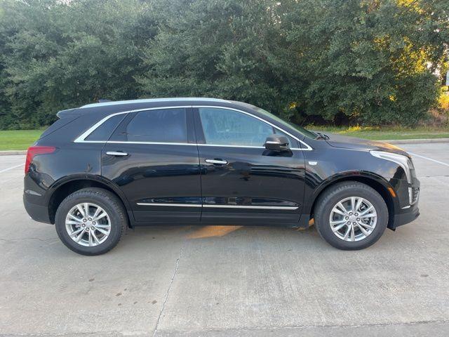 new 2025 Cadillac XT5 car, priced at $41,935