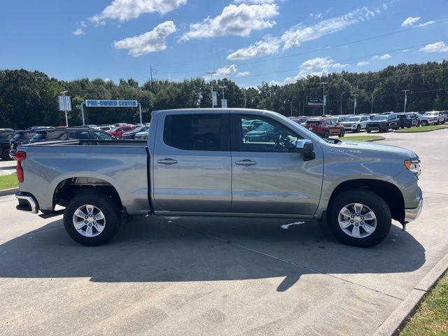 new 2026 Chevrolet Silverado 1500 car, priced at $44,020