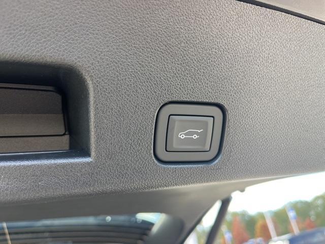 new 2026 Chevrolet Traverse car, priced at $43,239