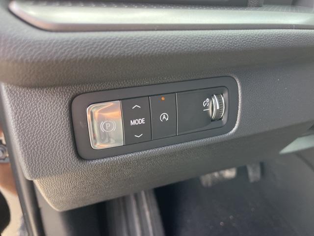 new 2026 Chevrolet Traverse car, priced at $43,239