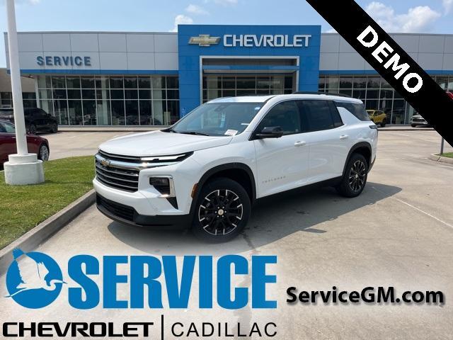 new 2026 Chevrolet Traverse car, priced at $49,299